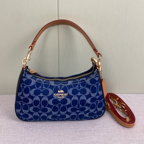 🍁NWT ❣ Coach Teri Shoulder Bag In Signature Denim Cherry CAF82 ☘️